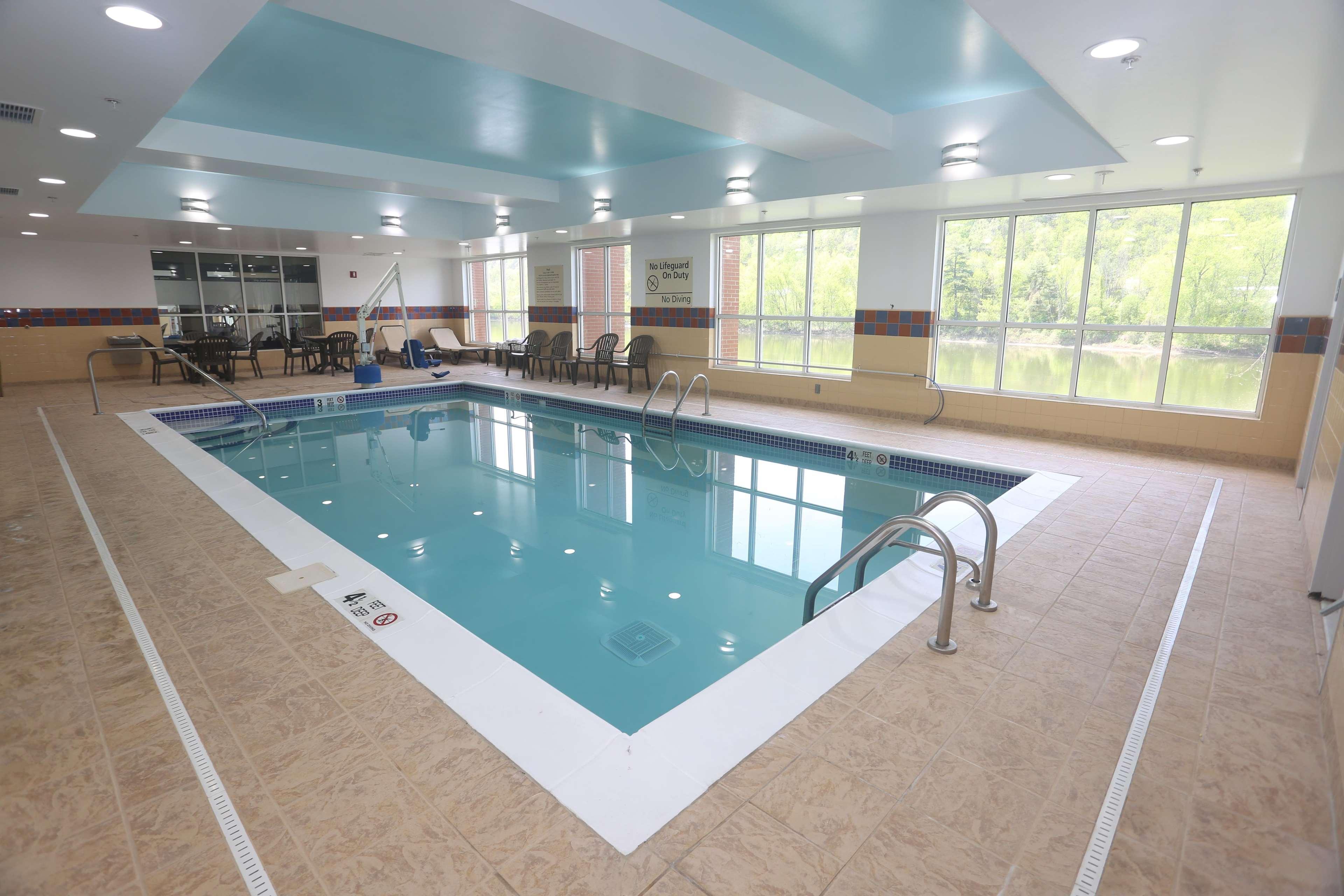 Hampton Inn Owego Esterno foto